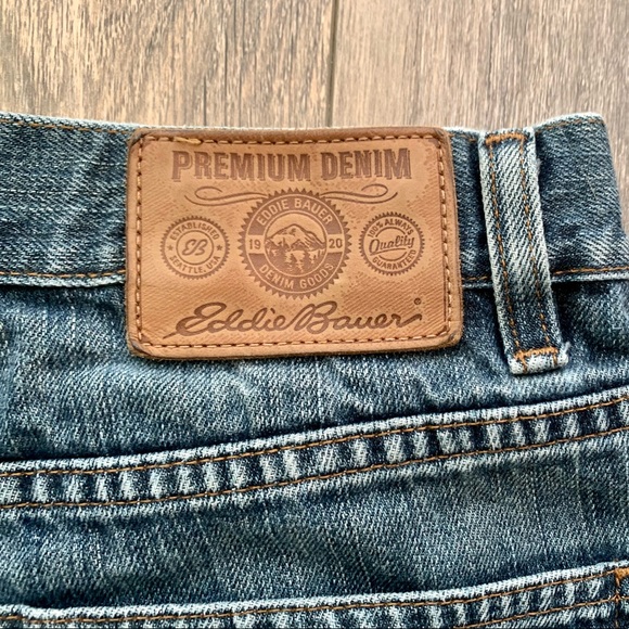 Men’s Eddie Bauer Blue Jeans Premium Denim Dark Wash Straight Leg Size 32x32 - Picture 7 of 12
